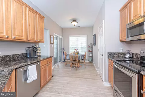 Entry Way - 81 Hingham Ln, Berlin, MD 21811 photo 6 of 9