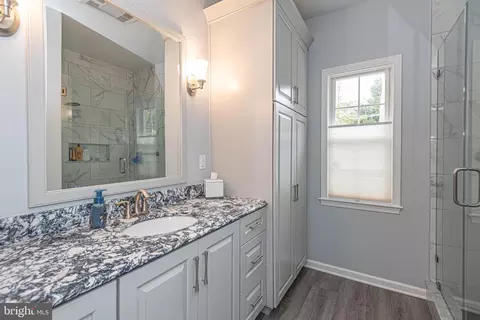 Bath - 81 Hingham Ln, Berlin, MD 21811 photo 1 of 13
