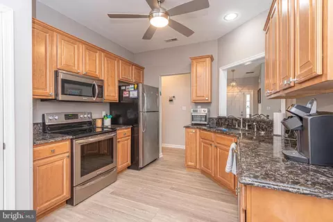 Kitchen - 81 Hingham Ln, Berlin, MD 21811 photo 3 of 4
