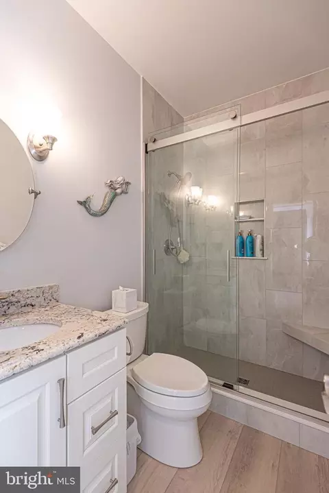 Bath - 81 Hingham Ln, Berlin, MD 21811 photo 8 of 13
