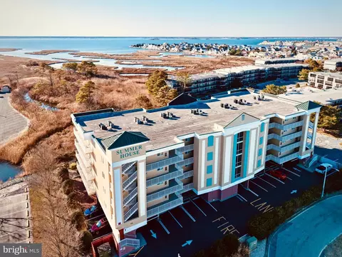 111 100th St #106, Ocean City, MD 21842