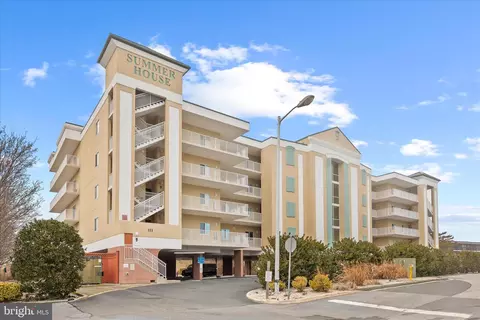 111 100th St #106, Ocean City, MD 21842