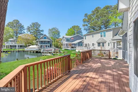 Exterior - 2 Waters Edge Ct, Ocean Pines, MD 21811 photo 6 of 9