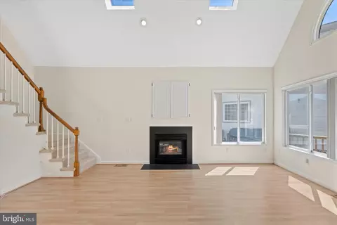 Living - 2 Waters Edge Ct, Ocean Pines, MD 21811 photo 4 of 4