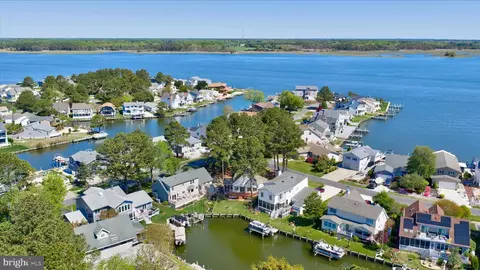 View/Area - 2 Waters Edge Ct, Ocean Pines, MD 21811 photo 2 of 12