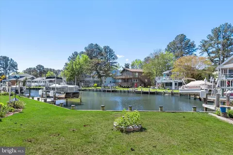 Exterior - 2 Waters Edge Ct, Ocean Pines, MD 21811 photo 7 of 9