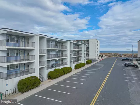 8 134th St #204, Ocean City, MD 21842