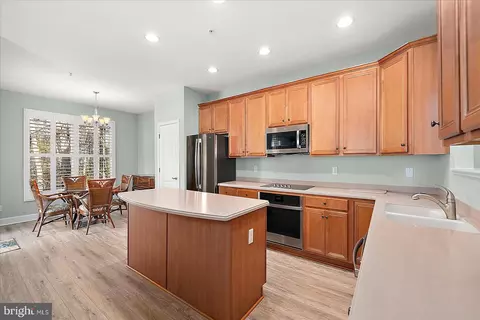 Kitchen - 11964 W War Dancer Ln #101, Berlin, MD 21811 photo 6 of 6
