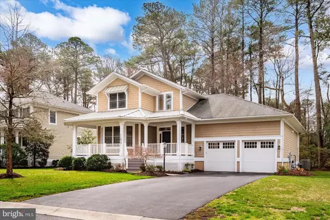 11652 Maid At Arms Ln, Berlin, MD 21811