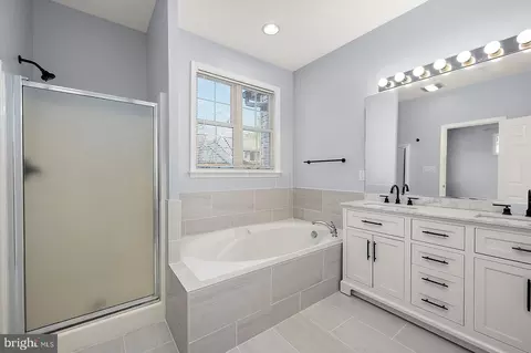Bath - 102 Hingham Ln #27, Ocean Pines, MD 21811 photo 1 of 2