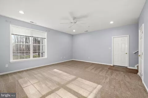 Living - 102 Hingham Ln #27, Ocean Pines, MD 21811 photo 5 of 5