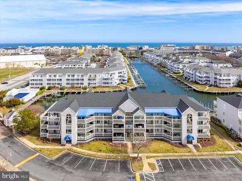 205 125th St #202A1, Ocean City, MD 21842