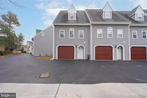 404 143rd St #20, Ocean City, MD 21842