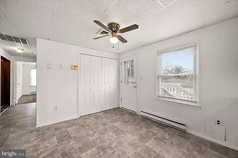 Entry Way - 106 Schoolfield St, Berlin, MD 21811 photo 1 of 2