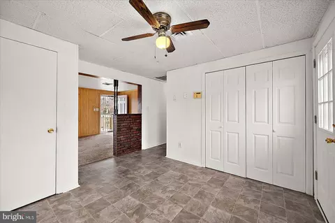 Entry Way - 106 Schoolfield St, Berlin, MD 21811 photo 2 of 2