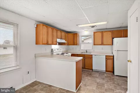 Kitchen - 106 Schoolfield St, Berlin, MD 21811 photo 1 of 5