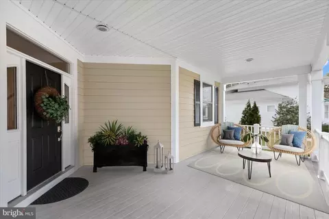 11748 Maid At Arms Ln, Berlin, MD 21811