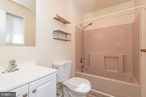Bath - 139 Camelot Cir, Ocean Pines, MD 21811 photo 3 of 4
