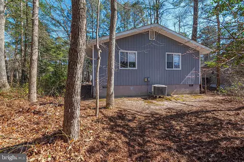 Exterior - 139 Camelot Cir, Ocean Pines, MD 21811 photo 6 of 9