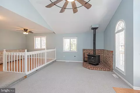 Living - 139 Camelot Cir, Ocean Pines, MD 21811 photo 7 of 9