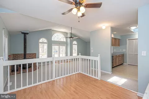 Living - 139 Camelot Cir, Ocean Pines, MD 21811 photo 8 of 9
