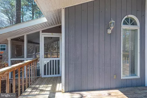 Exterior - 139 Camelot Cir, Ocean Pines, MD 21811 photo 4 of 9