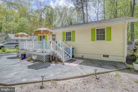 Exterior - 29 Saint Martins Ln, Ocean Pines, MD 21811 photo 5 of 21