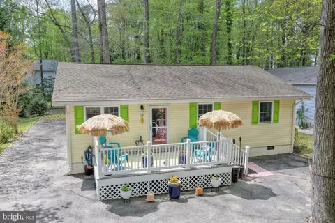 Exterior - 29 Saint Martins Ln, Ocean Pines, MD 21811 photo 3 of 21