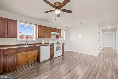 Entry Way - 203 Branch St, Berlin, MD 21811 photo 1 of 1
