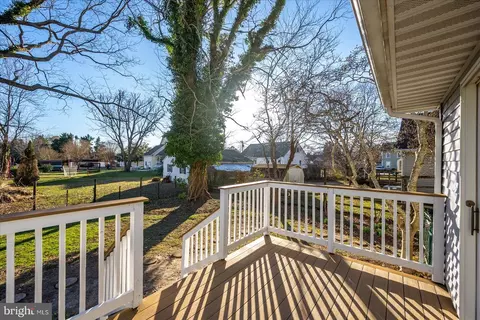 Exterior - 302 Franklin Ave, Berlin, MD 21811 photo 6 of 9