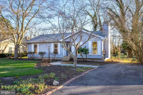 Exterior - 302 Franklin Ave, Berlin, MD 21811 photo 4 of 9