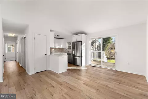 Living - 302 Franklin Ave, Berlin, MD 21811 photo 7 of 8