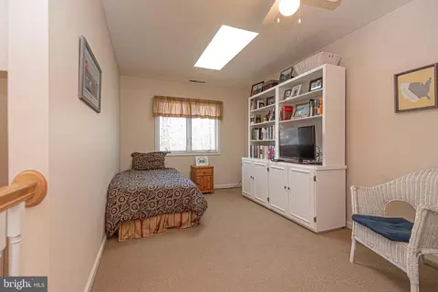 Bedroom - 6 Sundial Cir, Ocean Pines, MD 21811 photo 5 of 10
