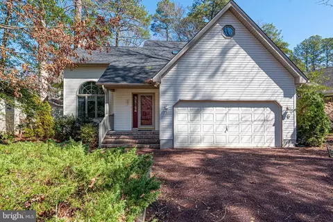 6 Sundial Cir, Ocean Pines, MD 21811