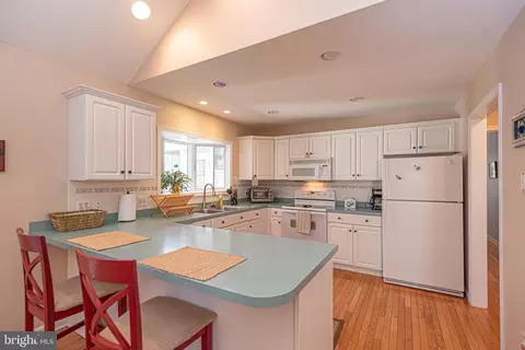 Kitchen - 6 Sundial Cir, Ocean Pines, MD 21811 photo 1 of 2