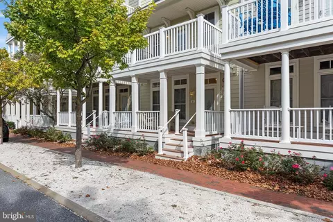 6 Beach Walk Ln #LUT-V, Ocean City, MD 21842