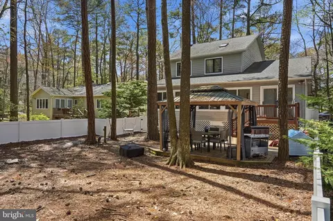 Exterior - 82 Sandyhook Rd, Berlin, MD 21811 photo 5 of 11
