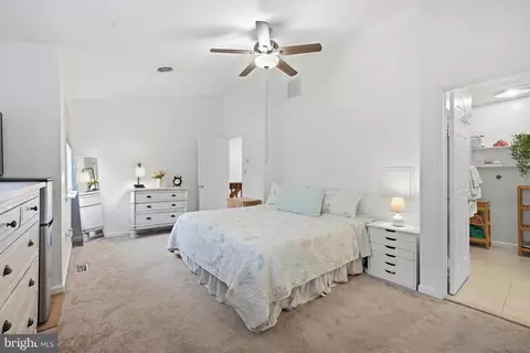 Bedroom - 82 Sandyhook Rd, Berlin, MD 21811 photo 6 of 7