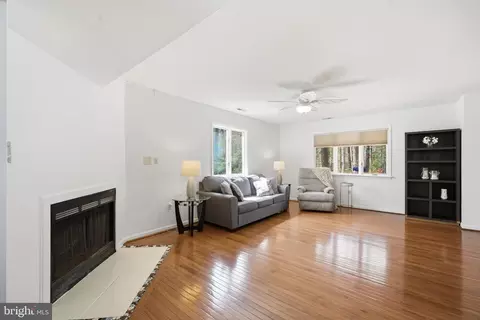 Living - 82 Sandyhook Rd, Berlin, MD 21811 photo 1 of 2