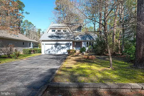 65 Cresthaven Dr, Ocean Pines, MD 21811