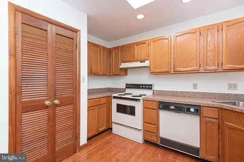 Kitchen - 13 Drawbridge Rd, Ocean Pines, MD 21811 photo 2 of 2