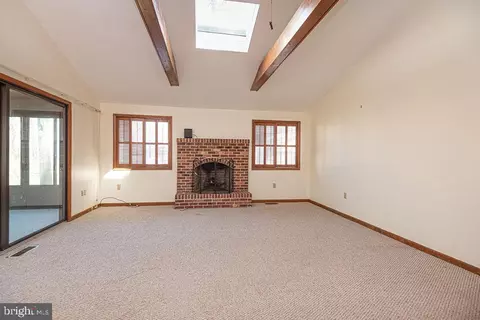 Living - 13 Drawbridge Rd, Ocean Pines, MD 21811 photo 4 of 5