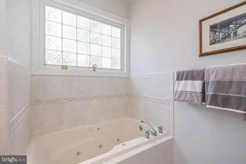 Bath - 504 Beaumont Ct, Ocean Pines, MD 21811 photo 2 of 9