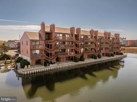 111 58th St #46, Ocean City, MD 21842