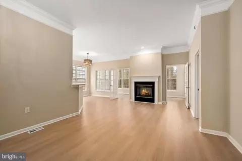 Living - 5 Chatham Ct, Ocean Pines, MD 21811 photo 2 of 5