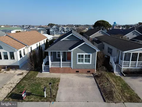 148 S Ocean Dr, Ocean City, MD 21842