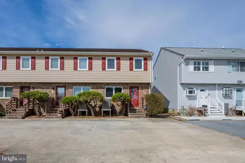Other - 11611 Windward Dr #E, Ocean City, MD 21842 photo 3 of 12