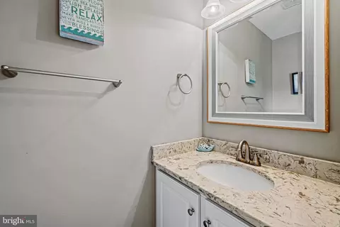 Bath - 11611 Windward Dr #E, Ocean City, MD 21842 photo 3 of 3