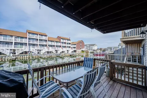 Exterior - 11611 Windward Dr #E, Ocean City, MD 21842 photo 1 of 3