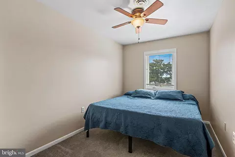 Bedroom - 11611 Windward Dr #E, Ocean City, MD 21842 photo 4 of 6